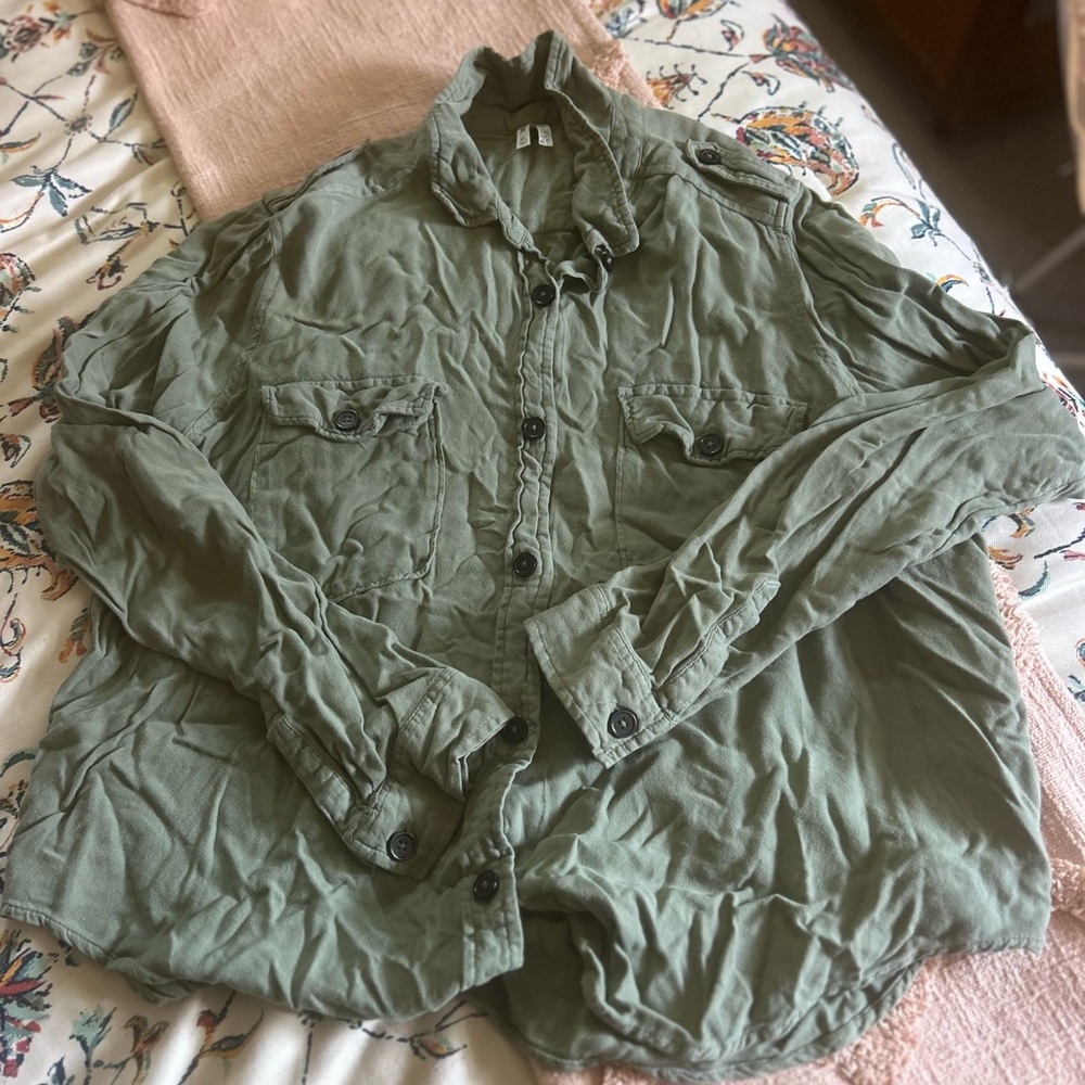Button down - Picture 4 of 4